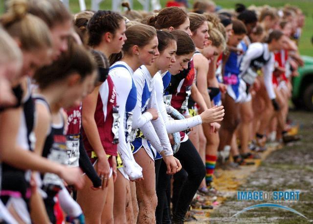 Girls lined up for a race. (Kirby Lee photo)