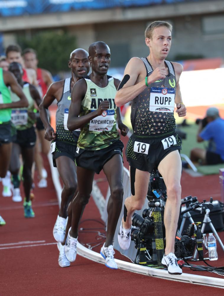 News Galen Rupp wins the 2017 Chicago Marathon