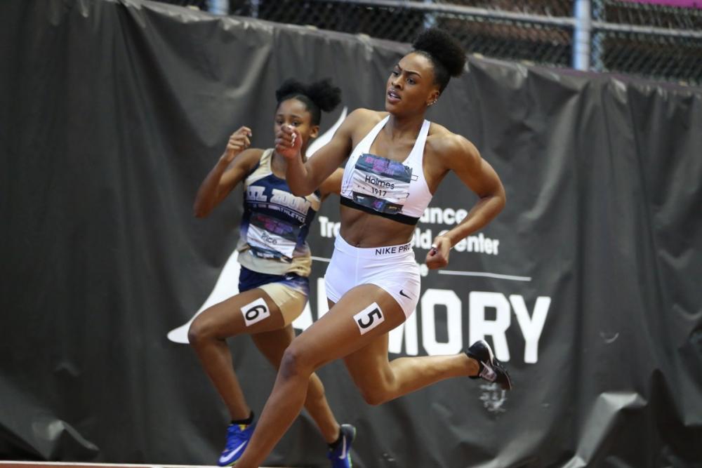 News Alexis Holmes Gravitated Away From Basketball To