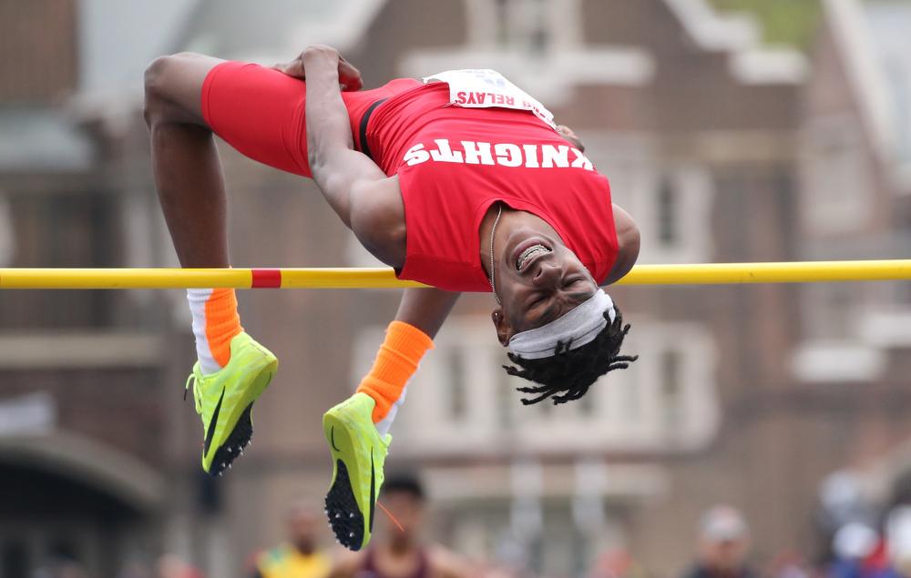 News Tzuriel Pedigo Breaks Meet Record in High School