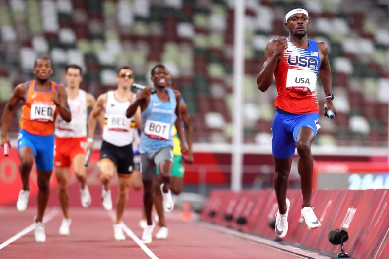 News U.S. 4x400 Relays Deliver on Promise of Gold in