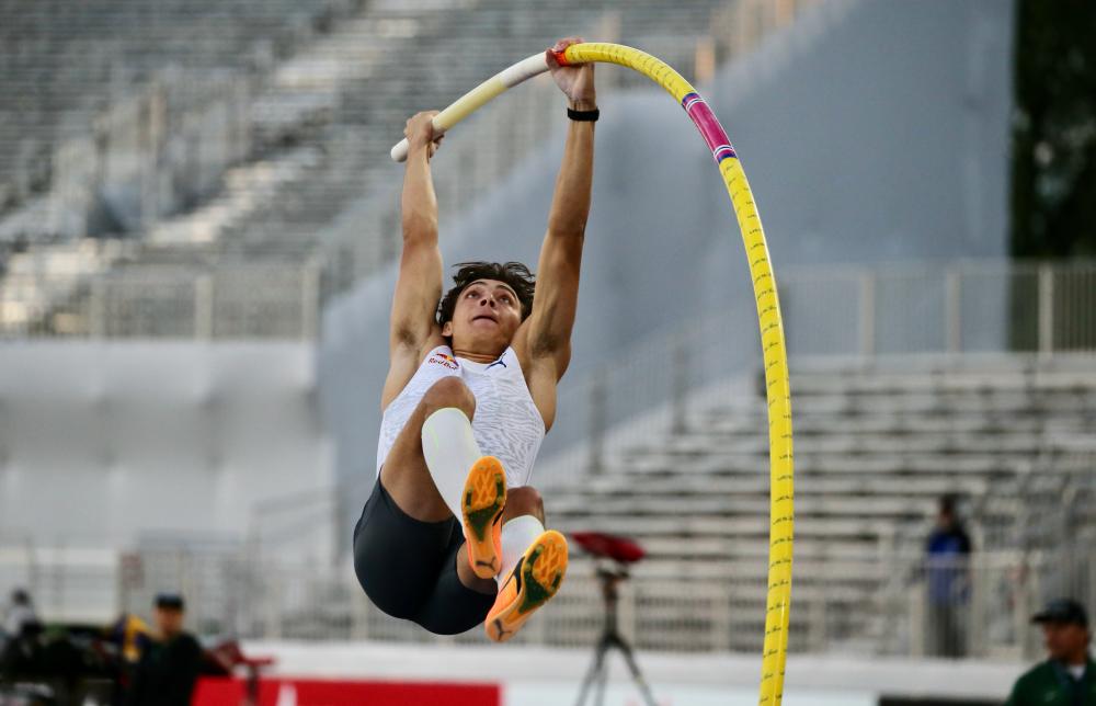 DyeStat.com - Videos - Yaroslava Mahuchikh Champion Women's High Jump -  Eugene Diamond League - Nike Prefontaine Classic 2023