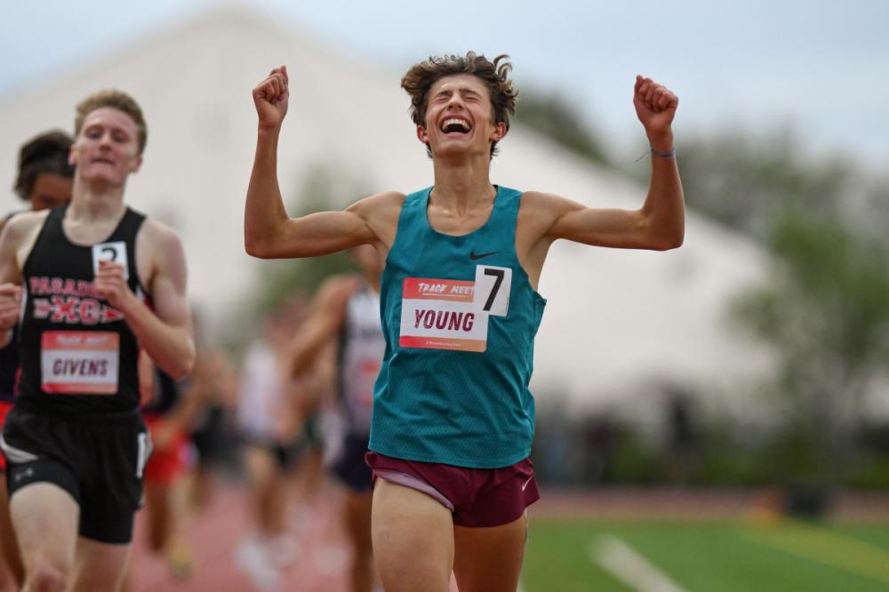 News Mia Leo Young Secure Mile Wins at Sound